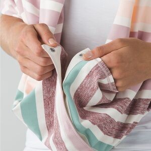 Lululemon Vinyasa Scarf
Triplet Twin Stripe Heathered Angel Wing Multi